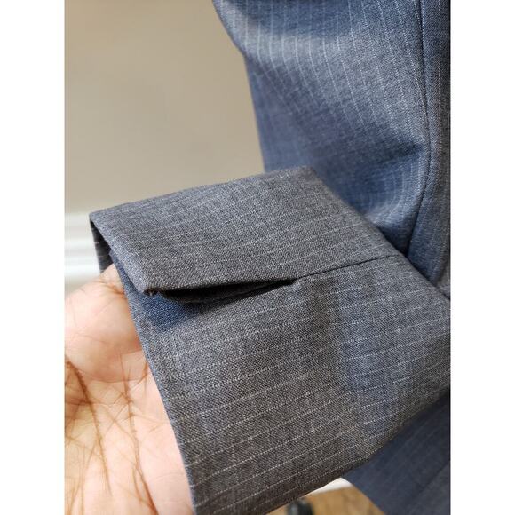The Limited Blazer Jacket Women's Size 4 Gray Pinstripe Wool Single Breasted - Picture 13 of 16